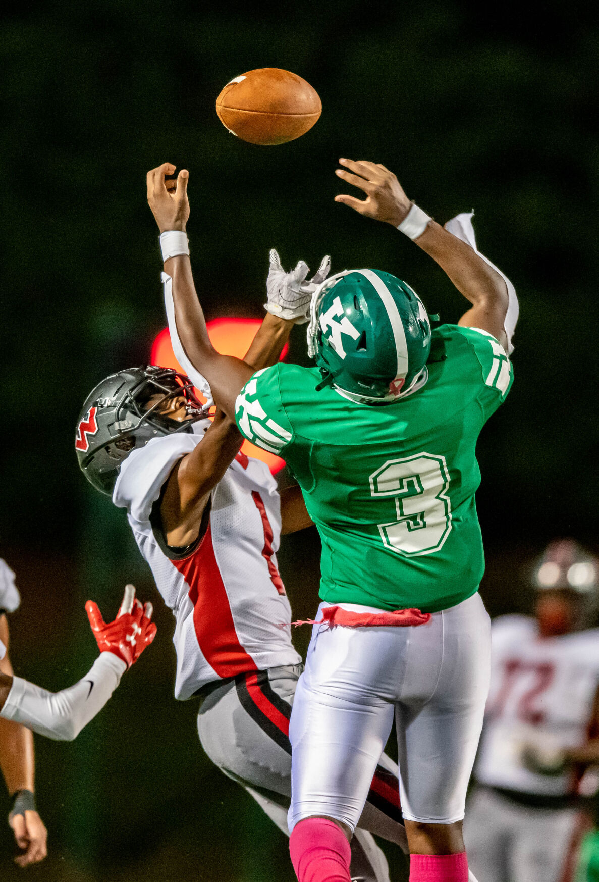 The Wolverines defeated the Wonders 19-18.